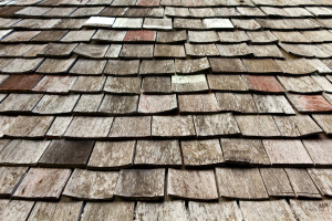 old worn shingle roof pattern